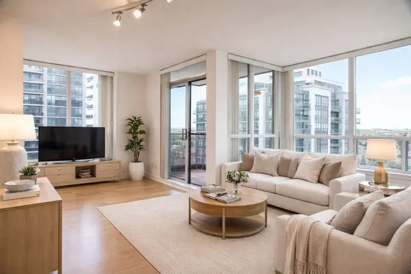 50 Disera DR #1212, Vaughan, ON L4J 9E9