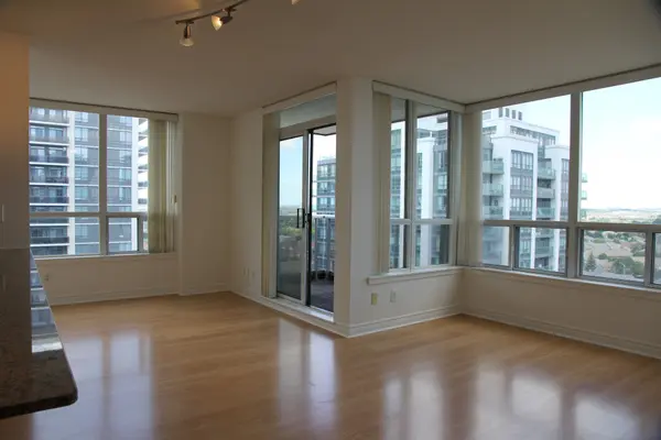 50 Disera DR #1212, Vaughan, ON L4J 9E9