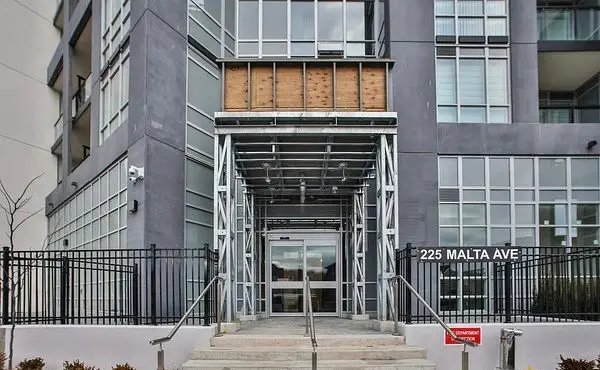 225 Malta AVE #302, Brampton, ON L6Y 6L6