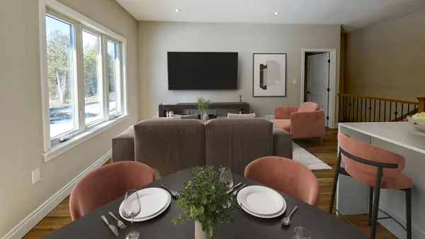 173 Creighton DR, Loyalist, ON K0H 2H0