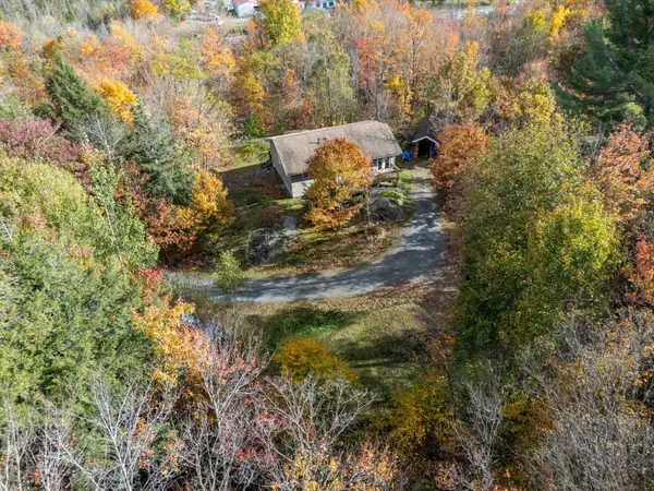 6 Springhill RD, Mckellar, ON P0G 1C0