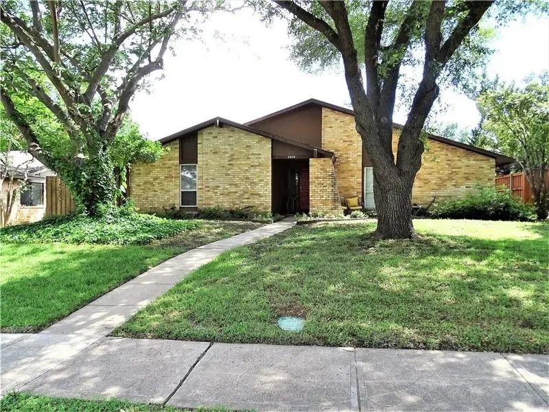 1818 Linda Lane, Richardson, TX 75081