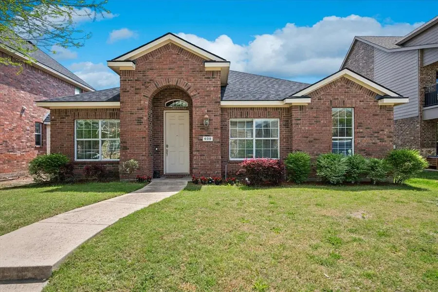 608 Bonham Drive, Lavon, TX 75166