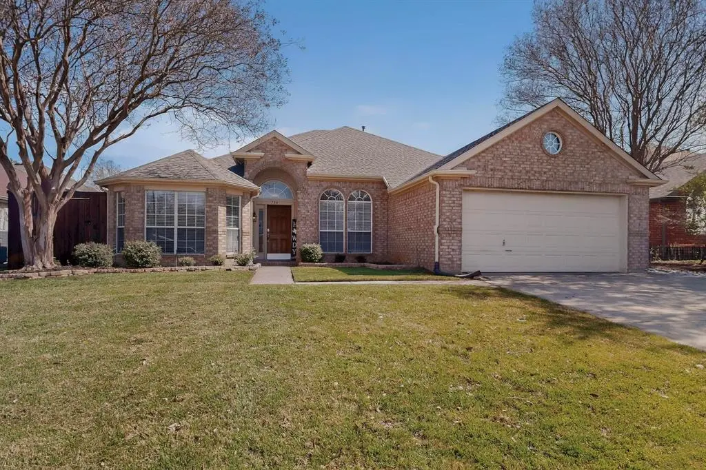 734 River Oak Way, Lake Dallas, TX 75065