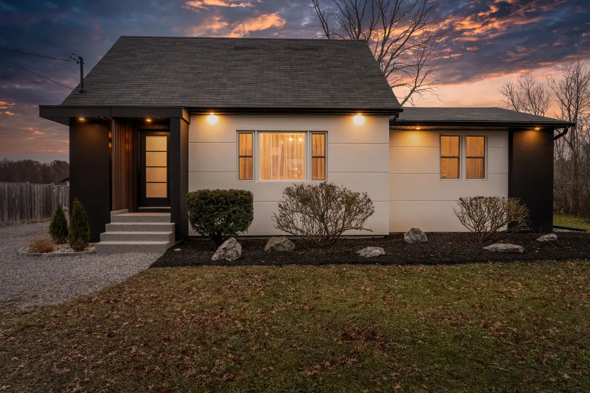 1234 SPEARS RD, Fort Erie, ON L2A 4N3