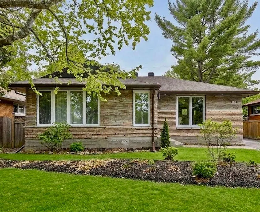 2105 Bangor ST, Elmvale Acres And Area, ON K1G 2X6