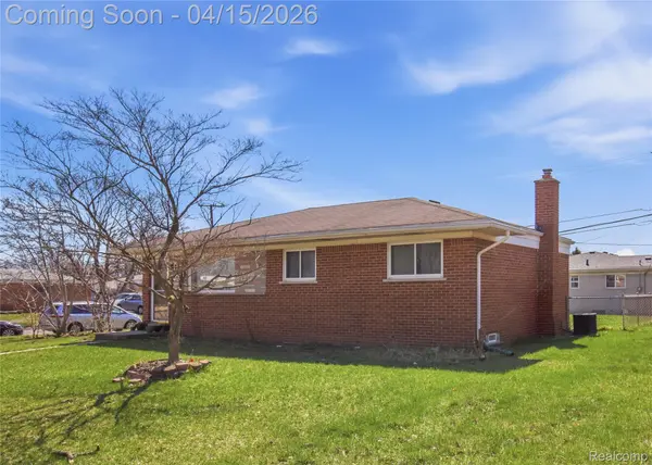 12876 Martin RD, Warren, MI 48088