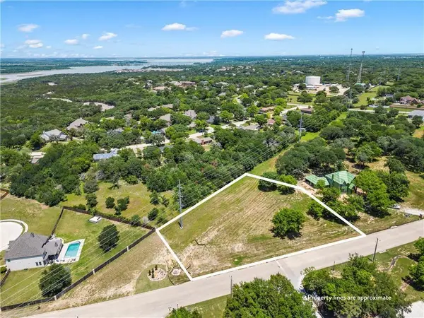 6 N Ritchie Road,  Woodway,  TX 76712
