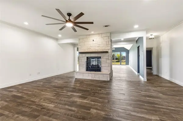 1108 Ridgeview Drive, Sherman, TX 75090