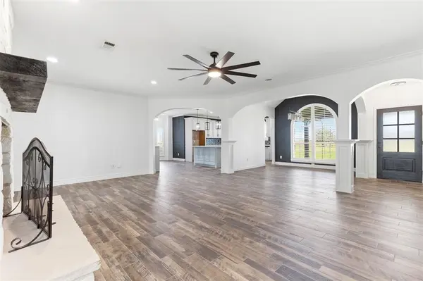 1108 Ridgeview Drive, Sherman, TX 75090