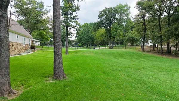 65 Hillcrest Drive, Tool, TX 75143