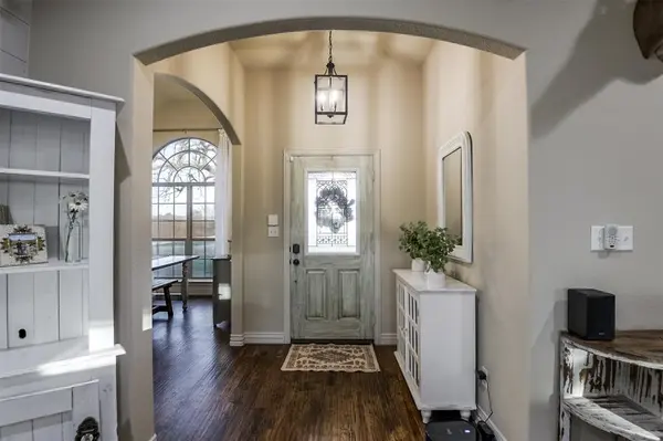 104 Smokey Branch, Weatherford, TX 76085