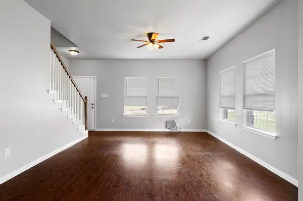 3601 Jewel Street, Sachse, TX 75048