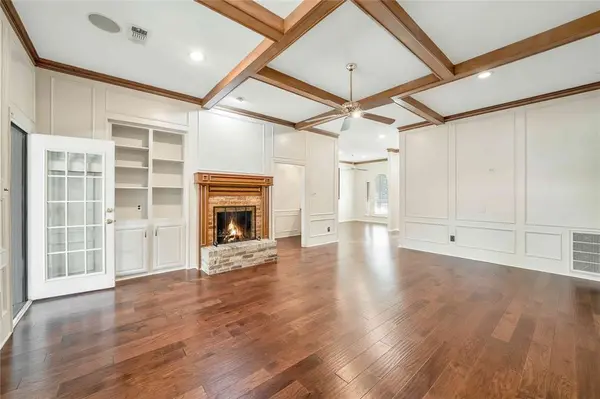 153 Creek Courts Drive, Trophy Club, TX 76262