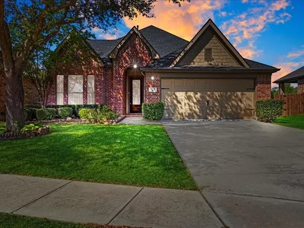 913 Partridge Drive, Aubrey, TX 76227