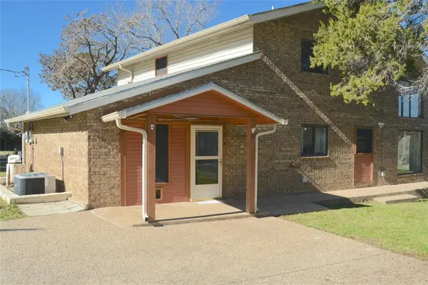 196 Crowfoot Lane, Whitney, TX 76692