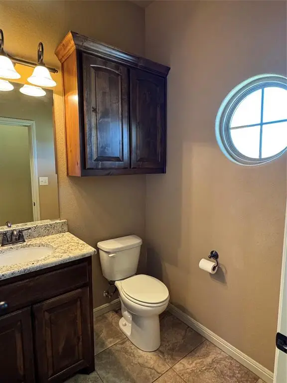 1443 Lauren Lane, Granbury, TX 76048