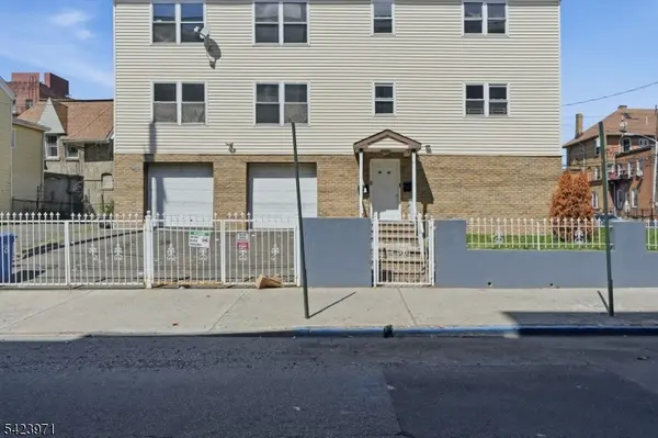 172-174 Carroll St, Paterson City, NJ 07501