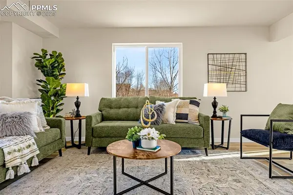 701 Little Bear GRV, Colorado Springs, CO 80907