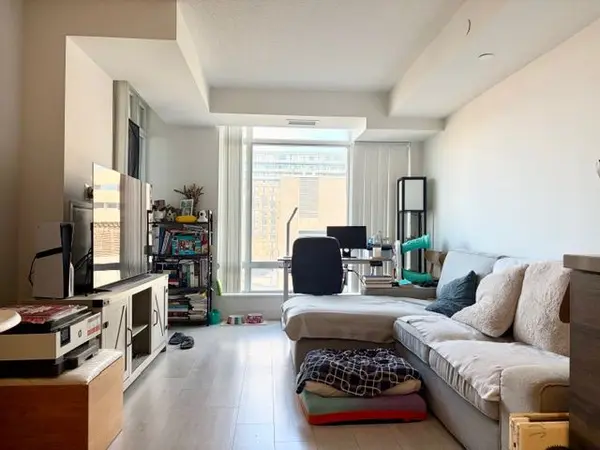 525 Adelaide ST W #707, Toronto C01, ON M5V 0N7