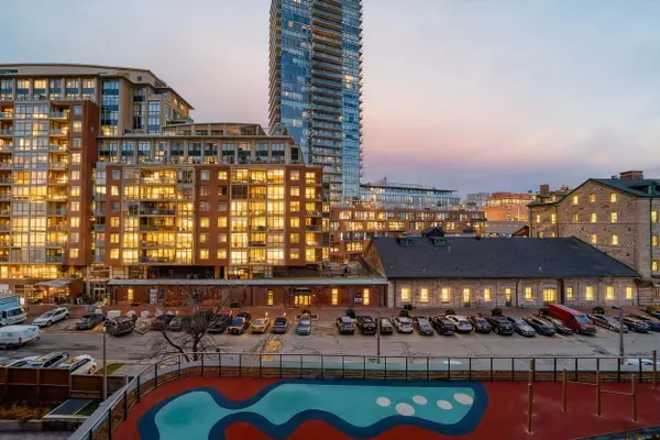 35 Parliament ST #405, Toronto C08, ON M5A 0Z5