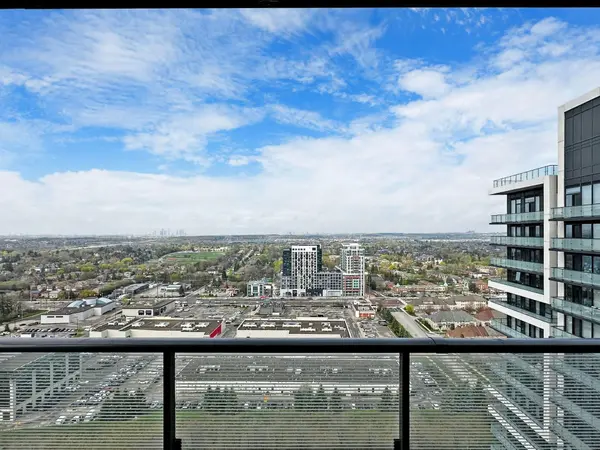 105 Oneida CRES #2410, Richmond Hill, ON L4B 0H6