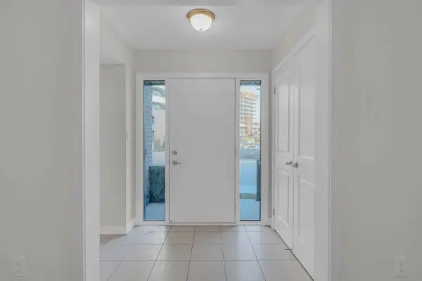 34 Dandara Gate, Vaughan, ON L4L 0B6