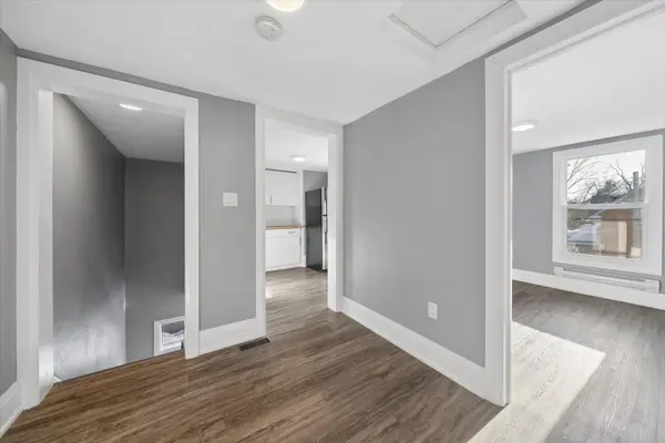 16 Albert ST N, Orillia, ON L3V 5K1