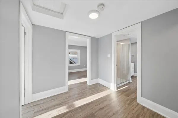 16 Albert ST N, Orillia, ON L3V 5K1