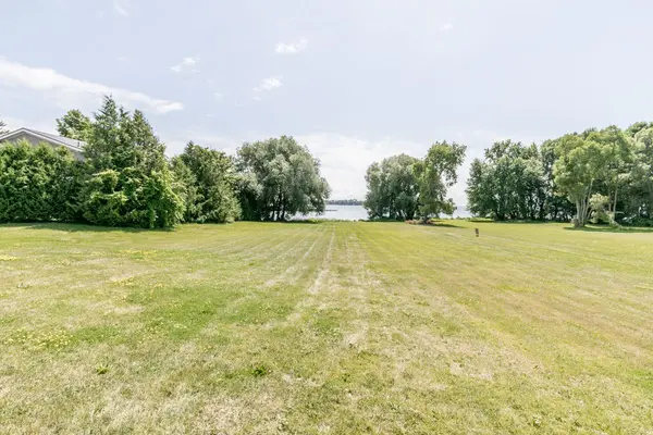 3786 Tuppy DR, Ramara, ON L0K 1B0