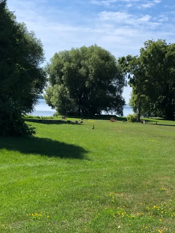 3786 Tuppy DR, Ramara, ON L0K 1B0