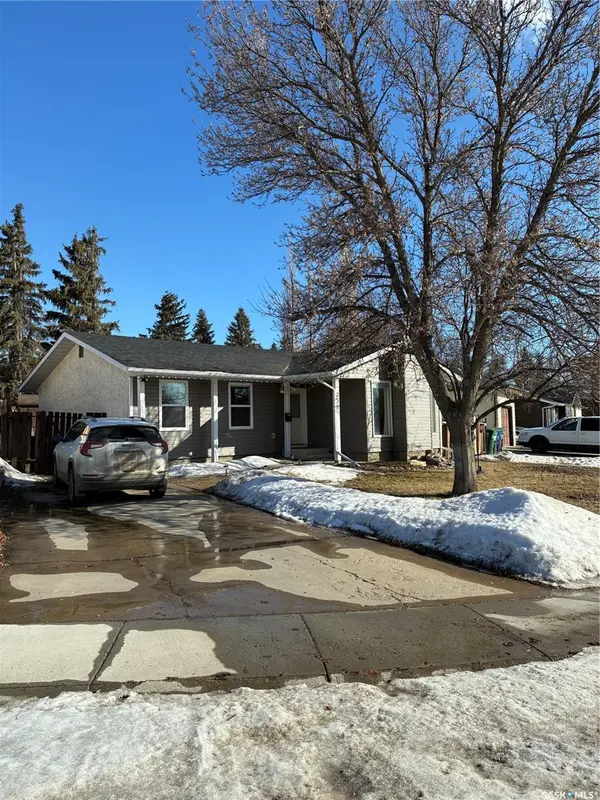 255 Wrigley CRESCENT, Saskatoon, SK S7M 4Y3
