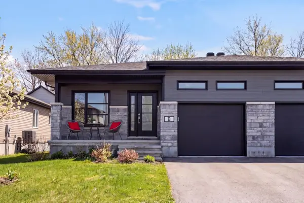 8 Brittany ST, North Stormont, ON K0A 1R0