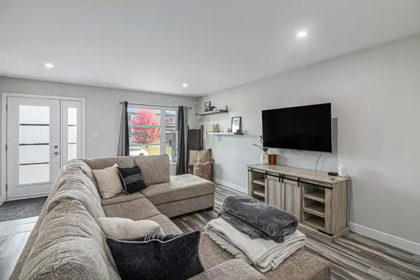 8 Brittany ST, North Stormont, ON K0A 1R0