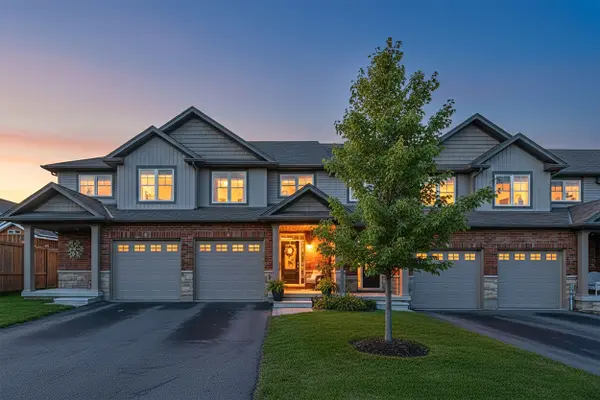 22 Marshall DR #7, Guelph, ON N1E 0M9