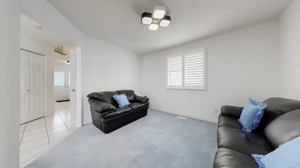 201 Fano DR, Hamilton, ON L8W 3X3