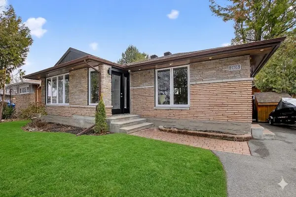 2105 Bangor ST, Elmvale Acres And Area, ON K1G 2X6