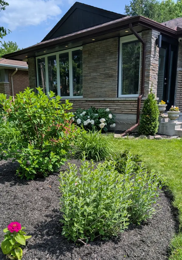 2105 Bangor ST, Elmvale Acres And Area, ON K1G 2X6