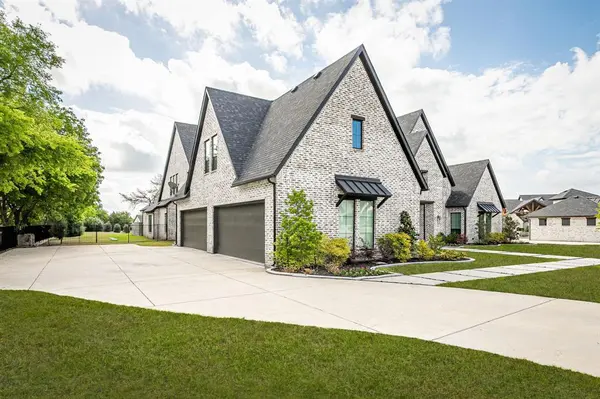 930 Harbour Oaks Court, Fairview, TX 75069