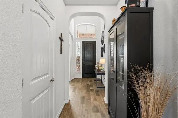 9920 Tule Lake Road, Fort Worth, TX 76177