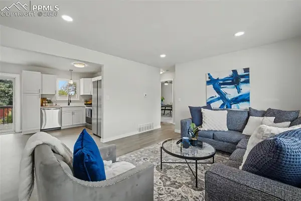 423 Eudora ST, Colorado Springs, CO 80911