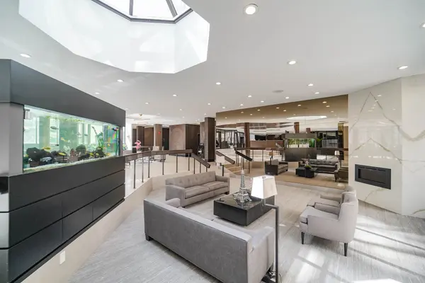 211 St Patrick ST #1001, Toronto C01, ON M5T 2Y9