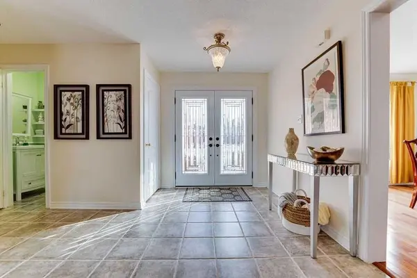 129 Gore DR, Barrie, ON L4N 0A8