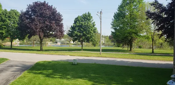 73 Elizabeth DR, Halton Hills, ON L7J 1B4