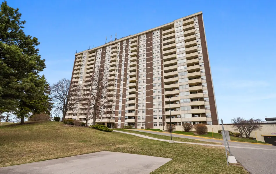 66 Falby CT #1604, Ajax, ON L1S 3L2