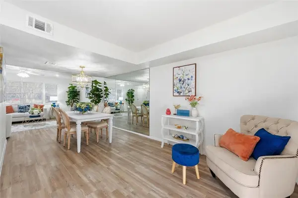 424 Westview Terrace, Arlington, TX 76013