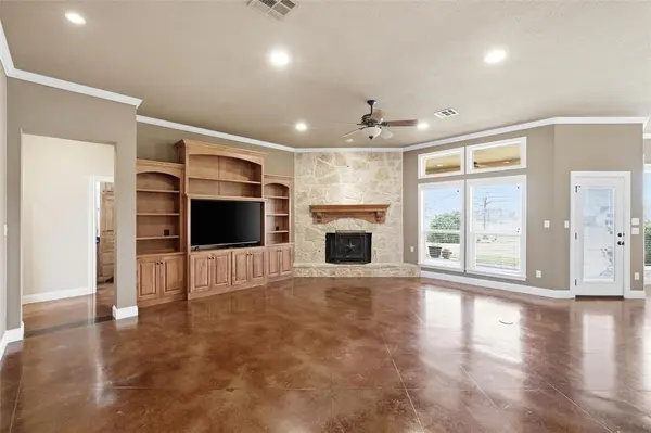 504 Casa Del Rancho Road, Lorena, TX 76655