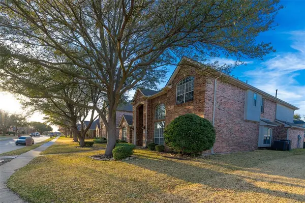 3305 Estacado Lane, Plano, TX 75025