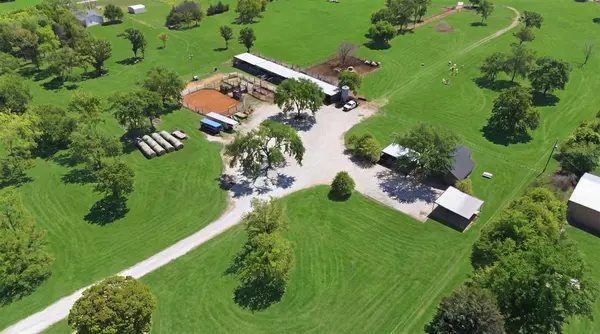 10642 Fm 902, Collinsville, TX 76233