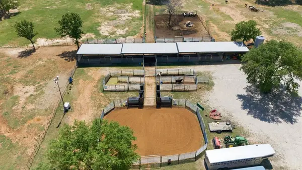 10642 Fm 902, Collinsville, TX 76233